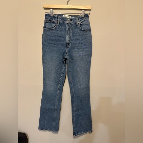 Abercrombie & Fitch The 70s Vintage Flare Ultra High Rise - Picture 2 of 11